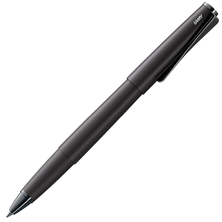 Studio Lx All Black Tintenroller in der Gruppe Stifte / Fine Writing / Tintenroller bei Pen Store (102107)