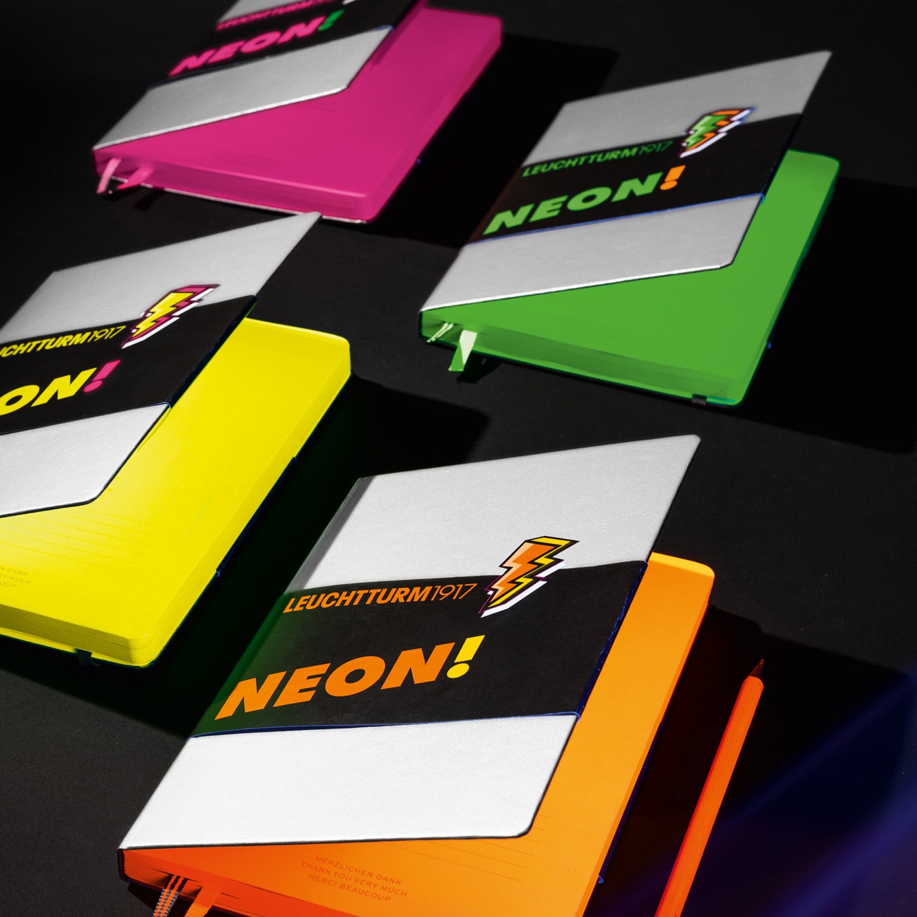 Special Edition A5 Medium Neon Orange in der Gruppe Papier & Blöcke / Schreiben und Notizen / Notizbücher bei Pen Store (100816)