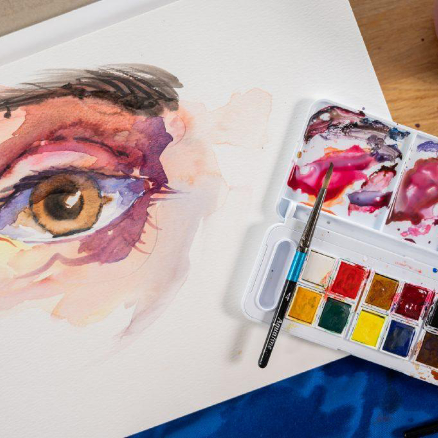 Aquarellfarbe Travel set 12 ½ -Näpfe