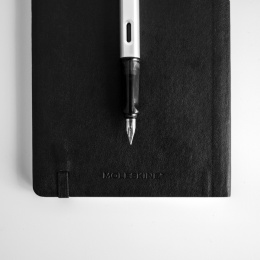AL-star Füllfederhalter Graphite Broad in der Gruppe Stifte / Fine Writing / Füllfederhalter bei Pen Store (101798)