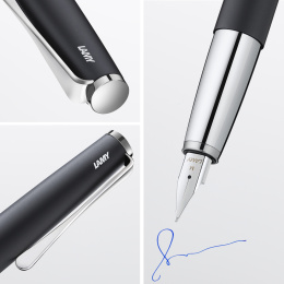Studio Black Füllfederhalter in der Gruppe Stifte / Fine Writing / Füllfederhalter bei Pen Store (101925_r)
