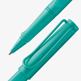 Safari Rollerball Candy Aquamarine in der Gruppe Stifte / Fine Writing / Tintenroller bei Pen Store (102132)