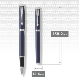 IM Matte Blue/Chrome Füllfederhalter in der Gruppe Stifte / Fine Writing / Füllfederhalter bei Pen Store (104673)