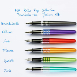 MR Retro Pop Füllfederhalter – Violet Metallic in der Gruppe Stifte / Fine Writing / Füllfederhalter bei Pen Store (109499)
