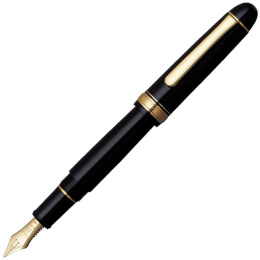 #3776 Century Füllfederhalter Black Gold Trim Music nib in der Gruppe Stifte / Fine Writing / Füllfederhalter bei Pen Store (112519)
