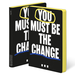 Notebook Graphic L – You Must Be The Change in der Gruppe Papier & Blöcke / Schreiben und Notizen / Notizbücher bei Pen Store (125440)