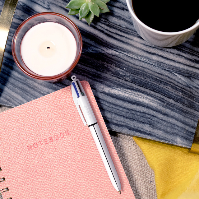 Portamine Multi 8 Colori Pentel - Matita Meccanica 2mm Con Miniere Incorporato - Ideale Per Disegno E Schizzi - Foto 3