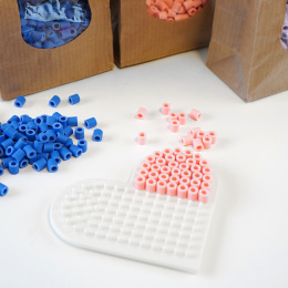 BioBeads Stiftplatten Midi Herz in der Gruppe Kids / Spaß und Lernen / Bügelperlen & Steckplatten / Perlenplatten bei Pen Store (134408)