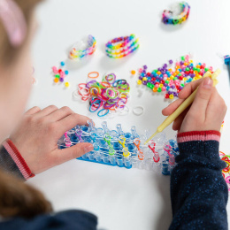 Loom Bands XXL-Kit + Aufbewahrungskasten in der Gruppe Kids / Spaß und Lernen / Schmuck und Perlen / DIY-Set bei Pen Store (134890)