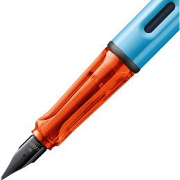 AL-star Füllfederhalter Denim Medium in der Gruppe Stifte / Fine Writing / Füllfederhalter bei Pen Store (135244)
