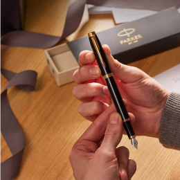 IM Grey/Gold Fullfederhalter in der Gruppe Stifte / Fine Writing / Füllfederhalter bei Pen Store (135471_r)