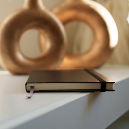 Kalender 18M Weekly Hard Cover Horisontell Large Black in der Gruppe Papier & Blöcke / Kalender und Terminkalender / 18 Monate Tageskalender bei Pen Store (135594)