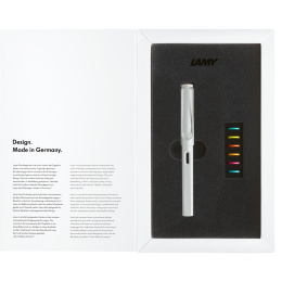 Safari All White Set Medium in der Gruppe Stifte / Fine Writing / Füllfederhalter bei Pen Store (135752)