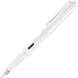 Safari All White Set Medium in der Gruppe Stifte / Fine Writing / Füllfederhalter bei Pen Store (135752)