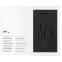 Safari All Black Set Medium in der Gruppe Stifte / Fine Writing / Füllfederhalter bei Pen Store (135755)