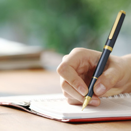 BISO Füllfederhalter Flame Red in der Gruppe Stifte / Fine Writing / Füllfederhalter bei Pen Store (136079_r)