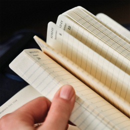 Kalender 12M Daily 2026 Softcover Pocket Myrtle Green in der Gruppe Papier & Blöcke / Kalender und Terminkalender / 12 Monate Tageskalender bei Pen Store (136089)
