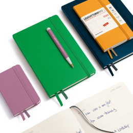 Kalender Weekly Planner 2026 A5 Deep Sea in der Gruppe Papier & Blöcke / Kalender und Terminkalender / 12 Monate Tageskalender bei Pen Store (136257)