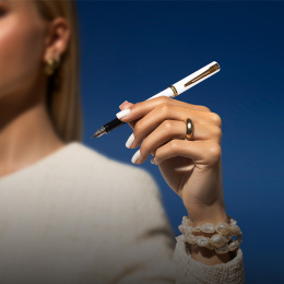 Impression White/Gold Füllfederhalter in der Gruppe Stifte / Fine Writing / Füllfederhalter bei Pen Store (137398_r)