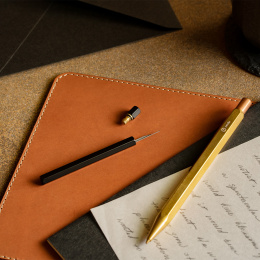 Classic Reflect Pencil lead box Black in der Gruppe Künstlerbedarf / Künstlerzubehör / Aufbewahrung bei Pen Store (137412)