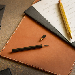 Classic Reflect Pencil lead box Black in der Gruppe Künstlerbedarf / Künstlerzubehör / Aufbewahrung bei Pen Store (137412)