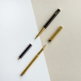 Classic Revolve Rollerball Black in der Gruppe Stifte / Fine Writing / Tintenroller bei Pen Store (137414)