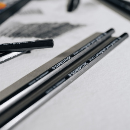 Graphitstifte Mars Lumograph 6er-Set in der Gruppe Künstlerbedarf / Buntstifte und Bleistifte / Grafit- und Bleistifte bei Pen Store (137602)