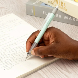 Mono Graph 0.5 Pastel Green in der Gruppe Stifte / Schreiben / Druckbleistift bei Pen Store (138126)
